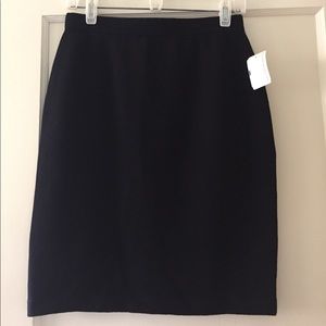 St John Basics Skirt