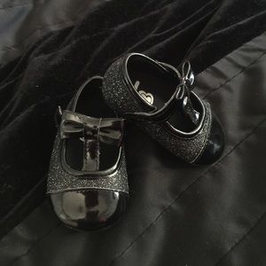 Baby size 1 dress shoes!