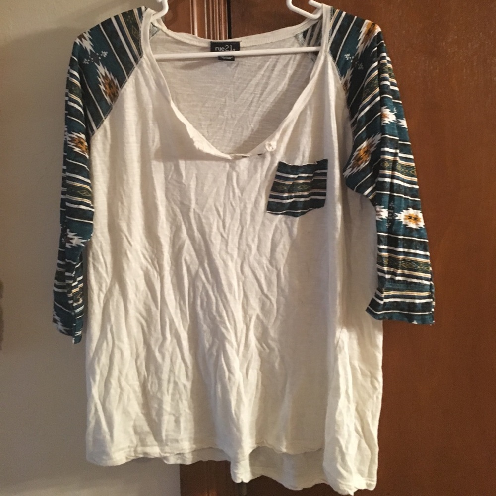 Woman's 3/4 sleeve t shirt