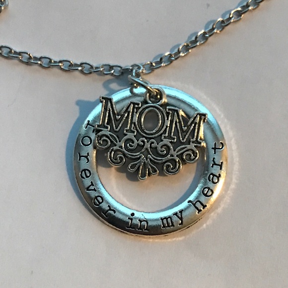 Mom Forever In My Heart" Pendant Necklace - Picture 2 of 3
