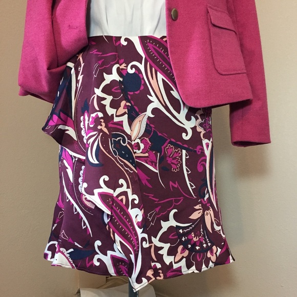 NWTs! Banana Republic Wine Flounce Ruffle Skirt - Picture 2 of 6