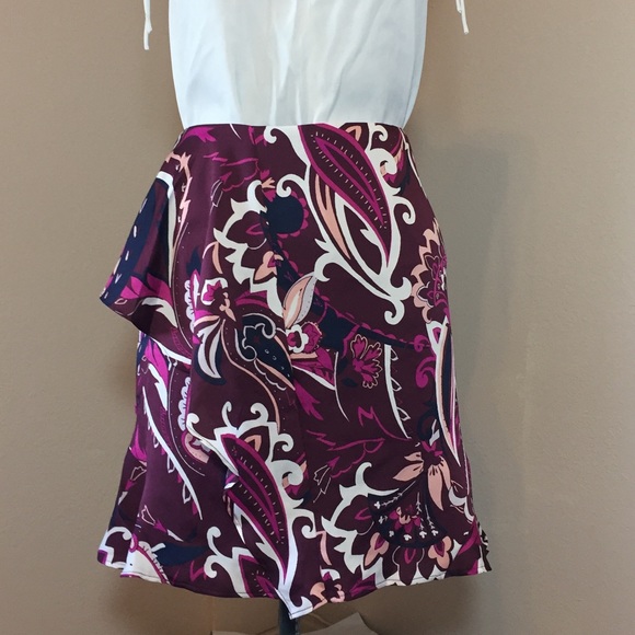 NWTs! Banana Republic Wine Flounce Ruffle Skirt - Picture 3 of 6