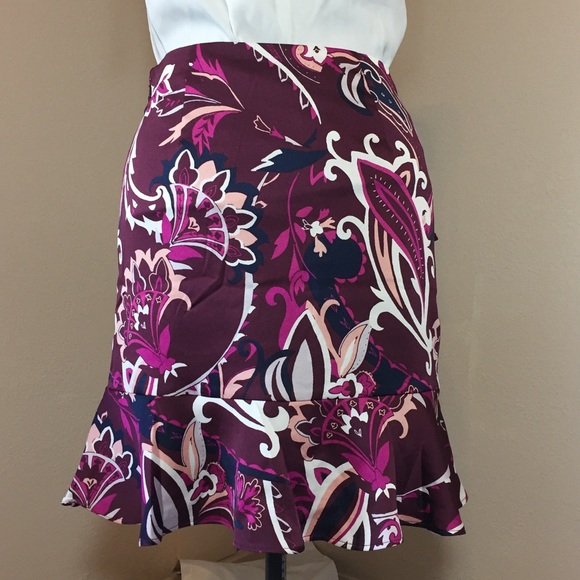 NWTs! Banana Republic Wine Flounce Ruffle Skirt - Picture 5 of 6