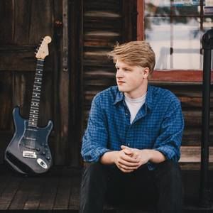 Meet your Posher, Kyle