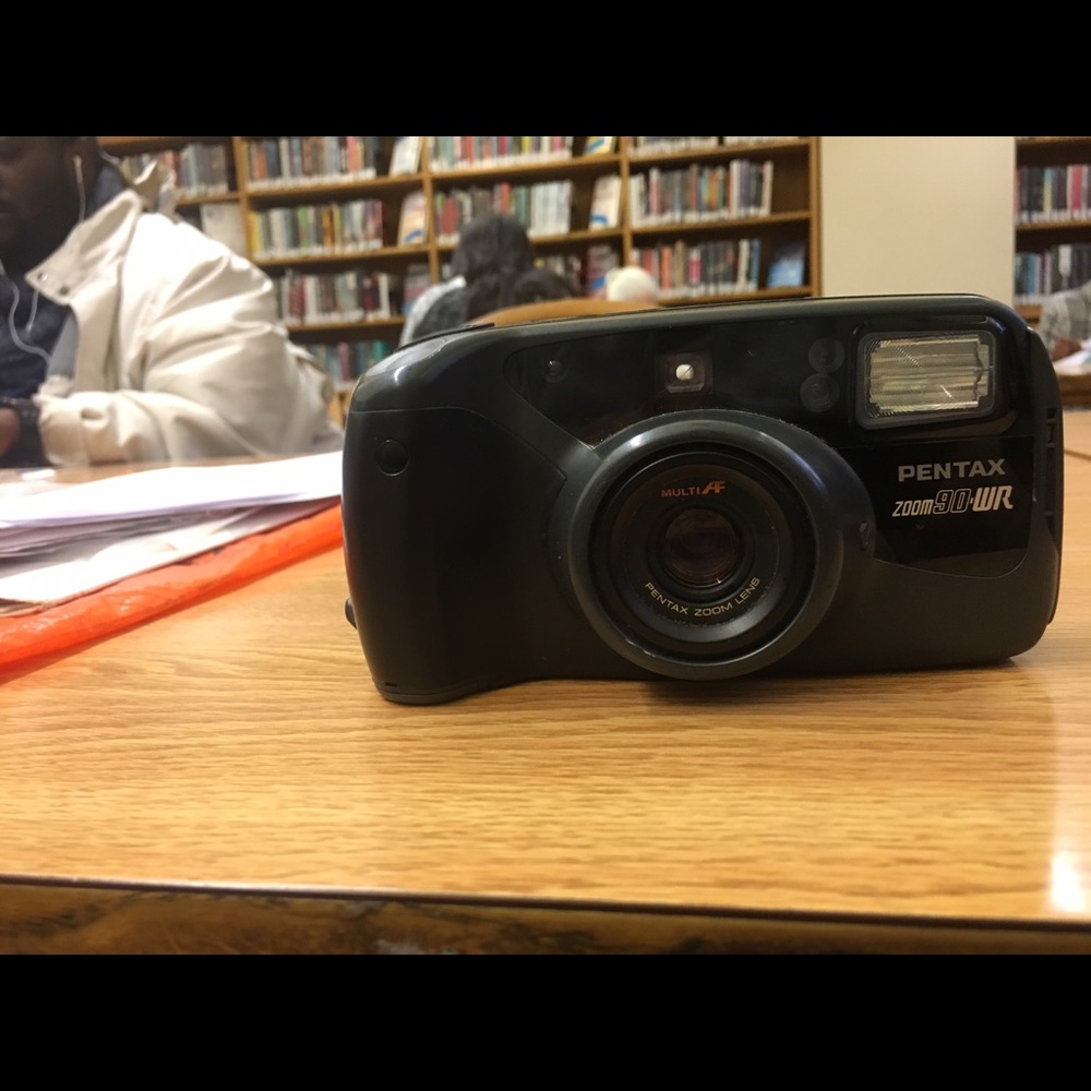 4 mechanical camera with film