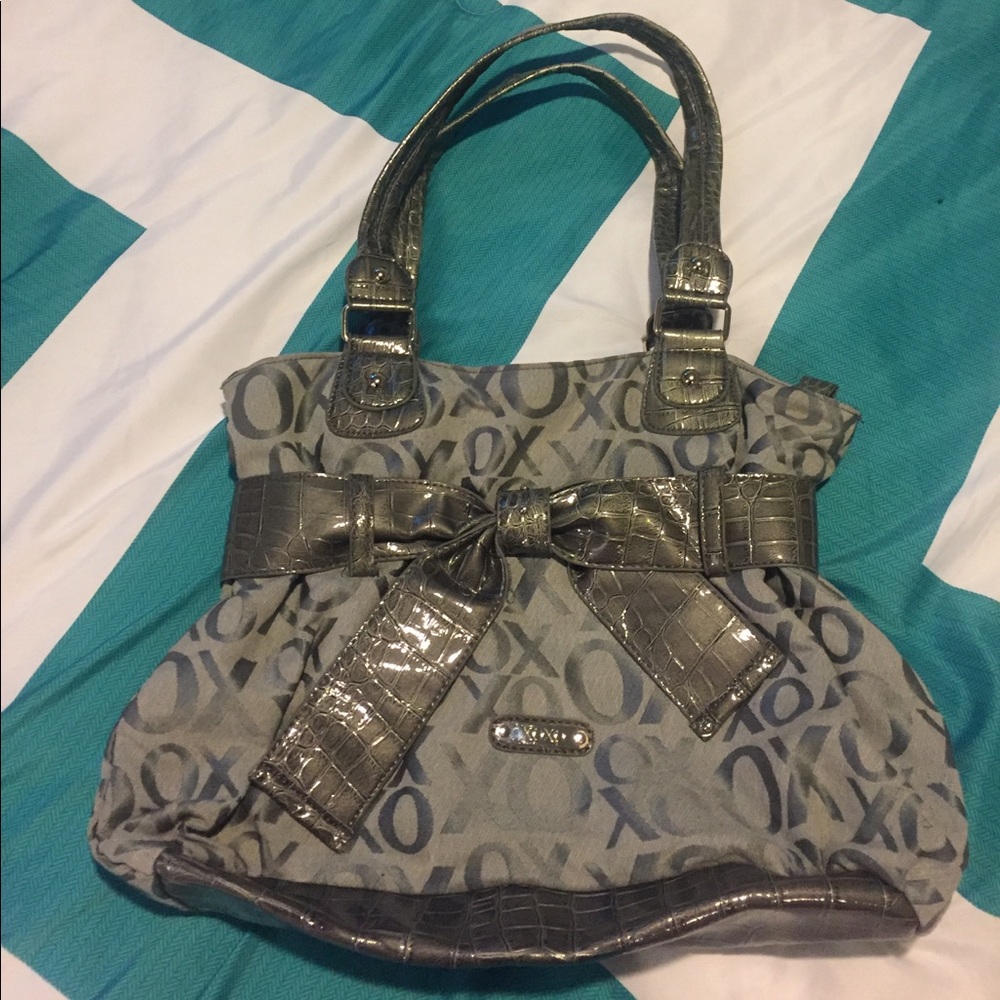 XOXO purse