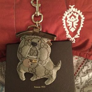 Gucci BullDog Key Fob 😊