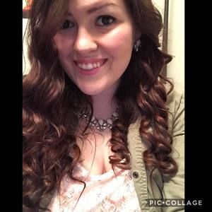 Meet your Posher, Courtney