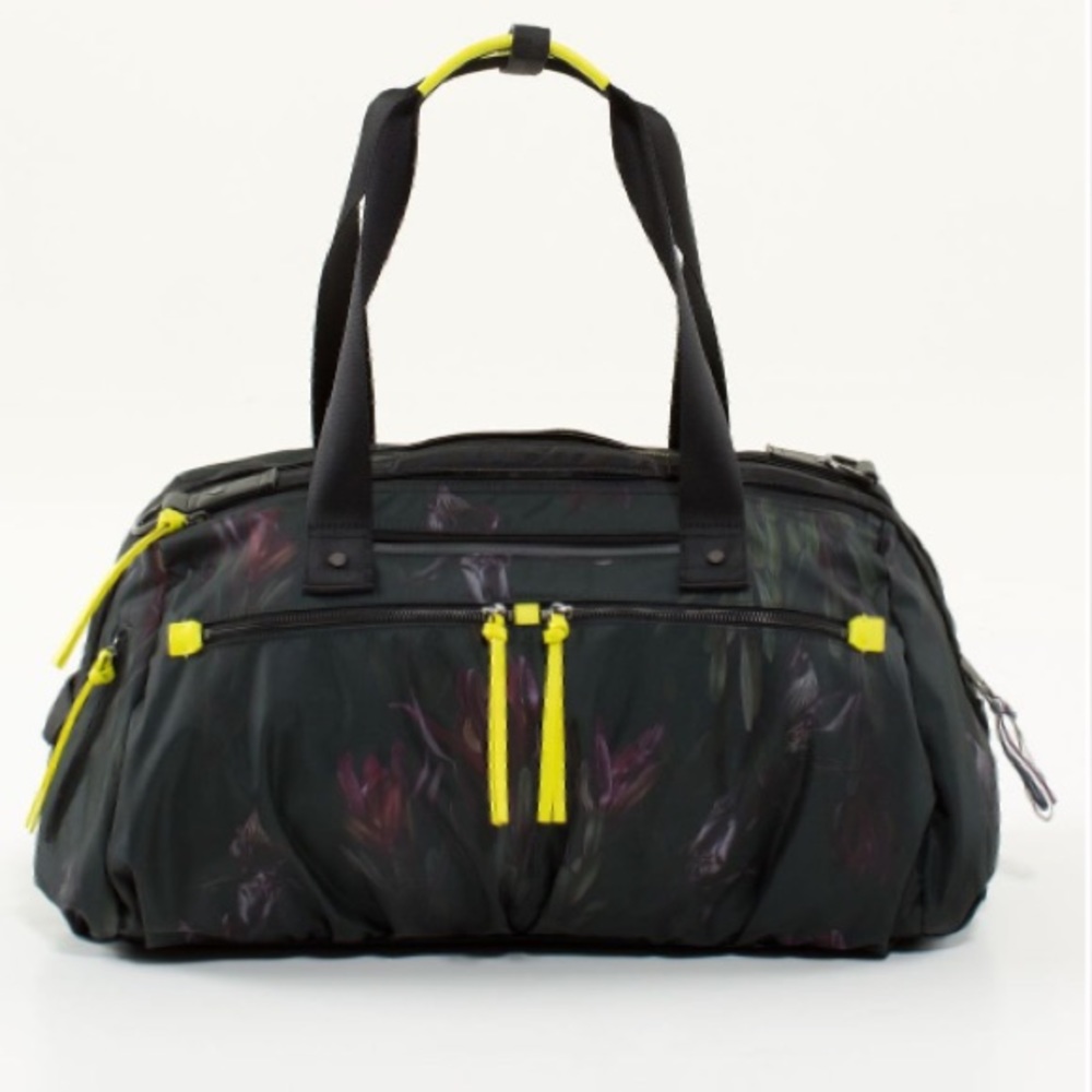 ISO Lululemon Work It Out Duffel, in Midnight Iris