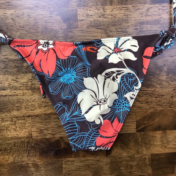 NWOT O'Neil Tropic Hibiscus Bikini - Picture 3 of 4