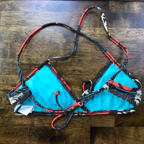 NWOT O'Neil Tropic Hibiscus Bikini - Picture 4 of 4