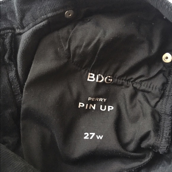 BDG corduroy shorts - Picture 3 of 3