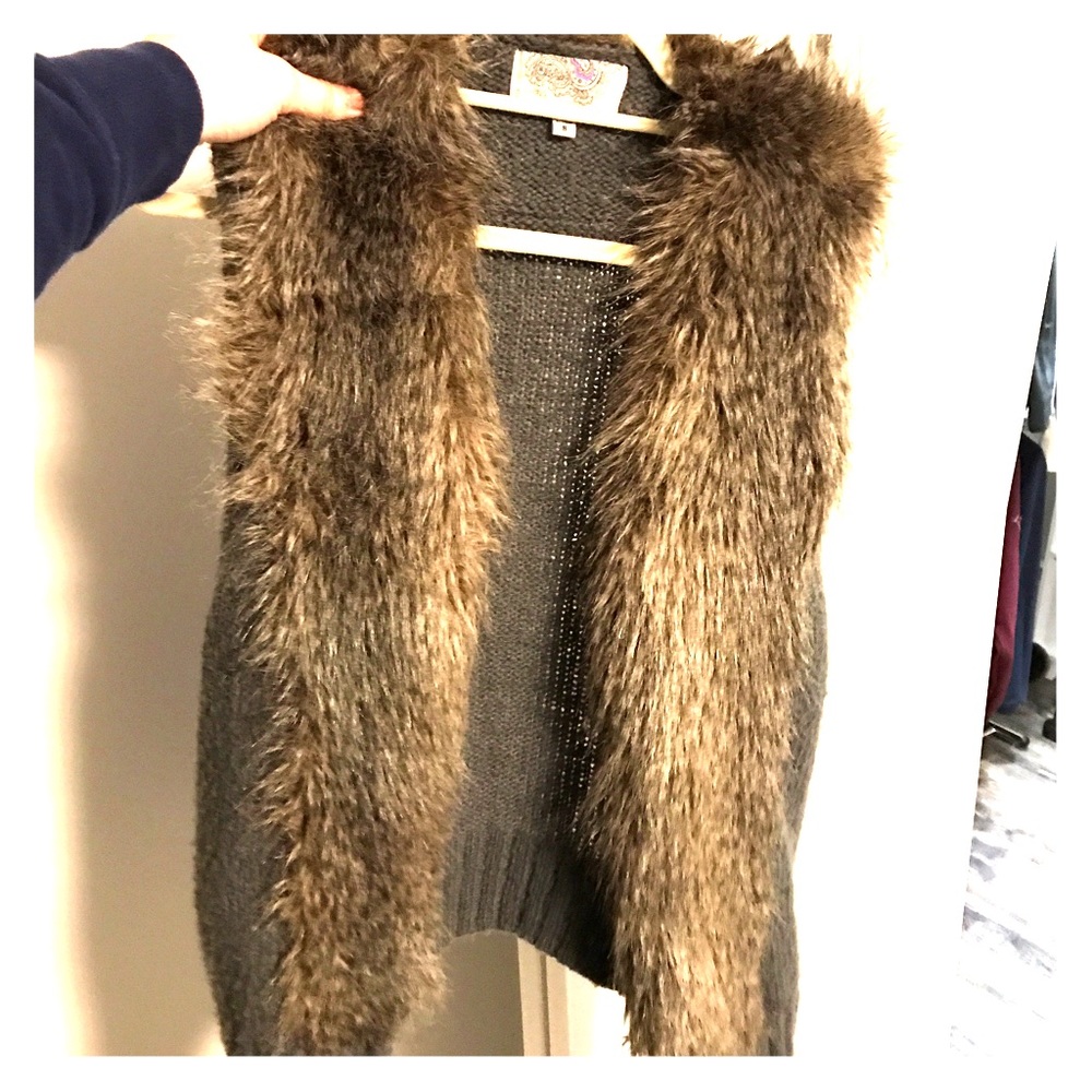 Faux fur sweater vest