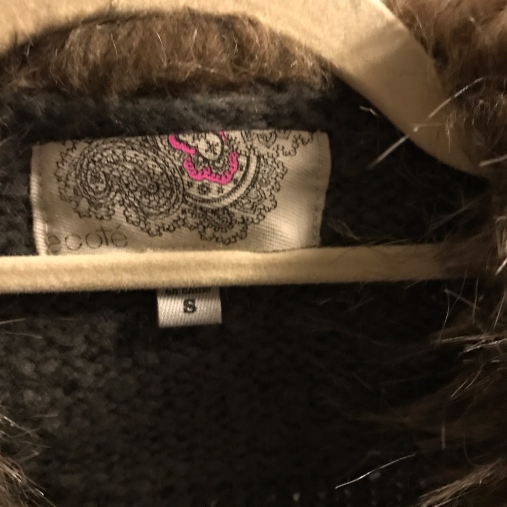 Faux fur sweater vest - Picture 2 of 4