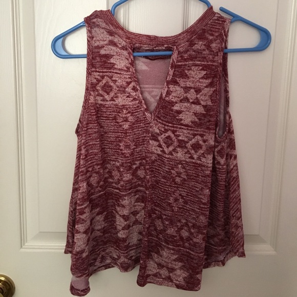 Maroon crop top - Picture 2 of 2