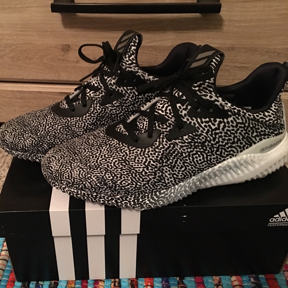Women's Adidas Alpha Bounce