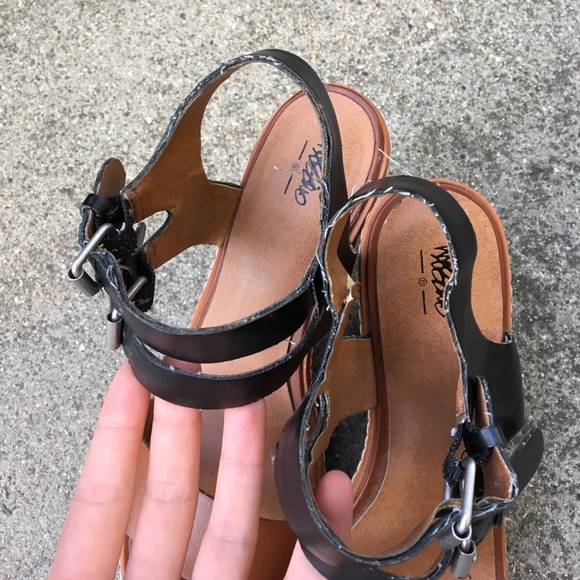 Wedges - Picture 2 of 5