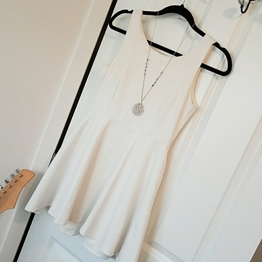 Lulus white tank dress w/ low back