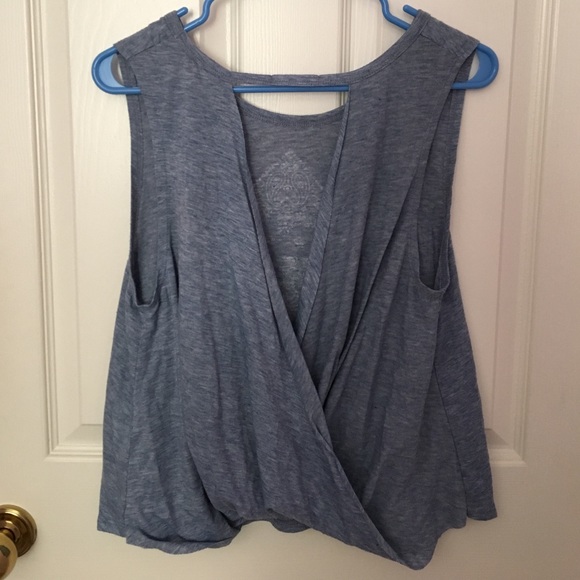 Blue crop top - Picture 2 of 2