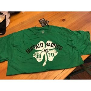 Buffalo Sabres T-shirt! LA LA LA LAFONTAAAAAINE!!!