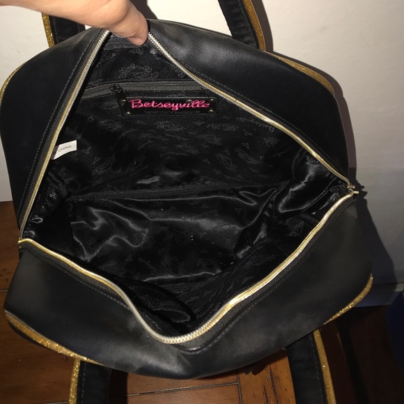 New, only been used once. One to offers - Picture 3 of 3