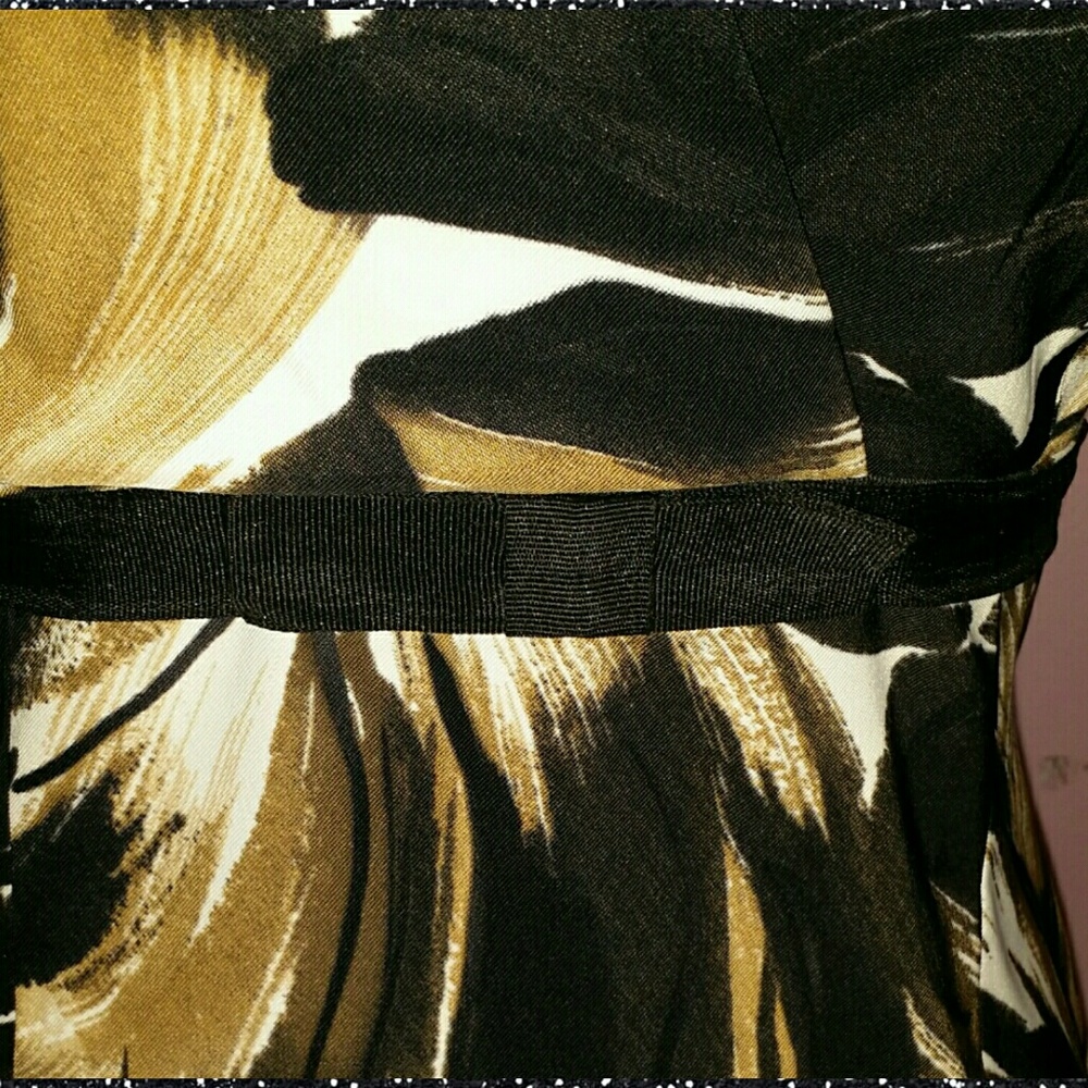 Women's Sheath Dress - Picture 3 of 7