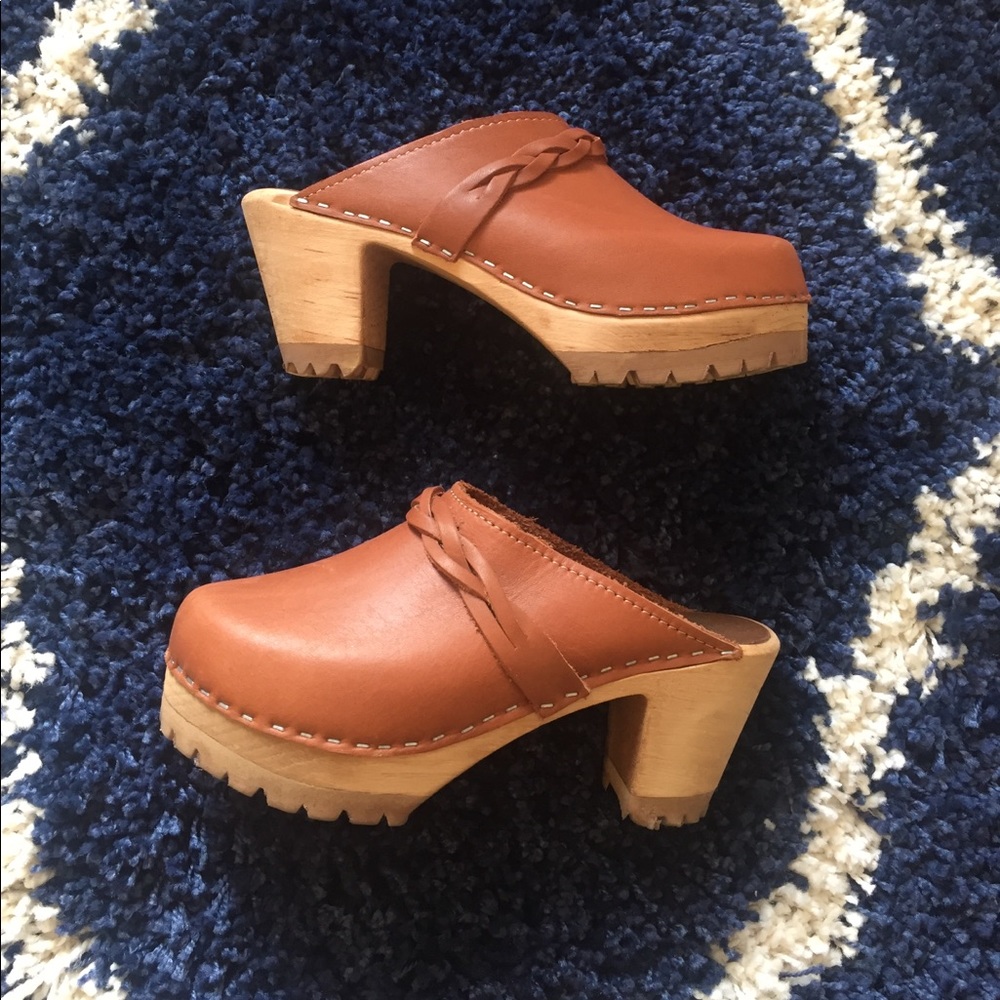 "Elsa" clogs • MIA