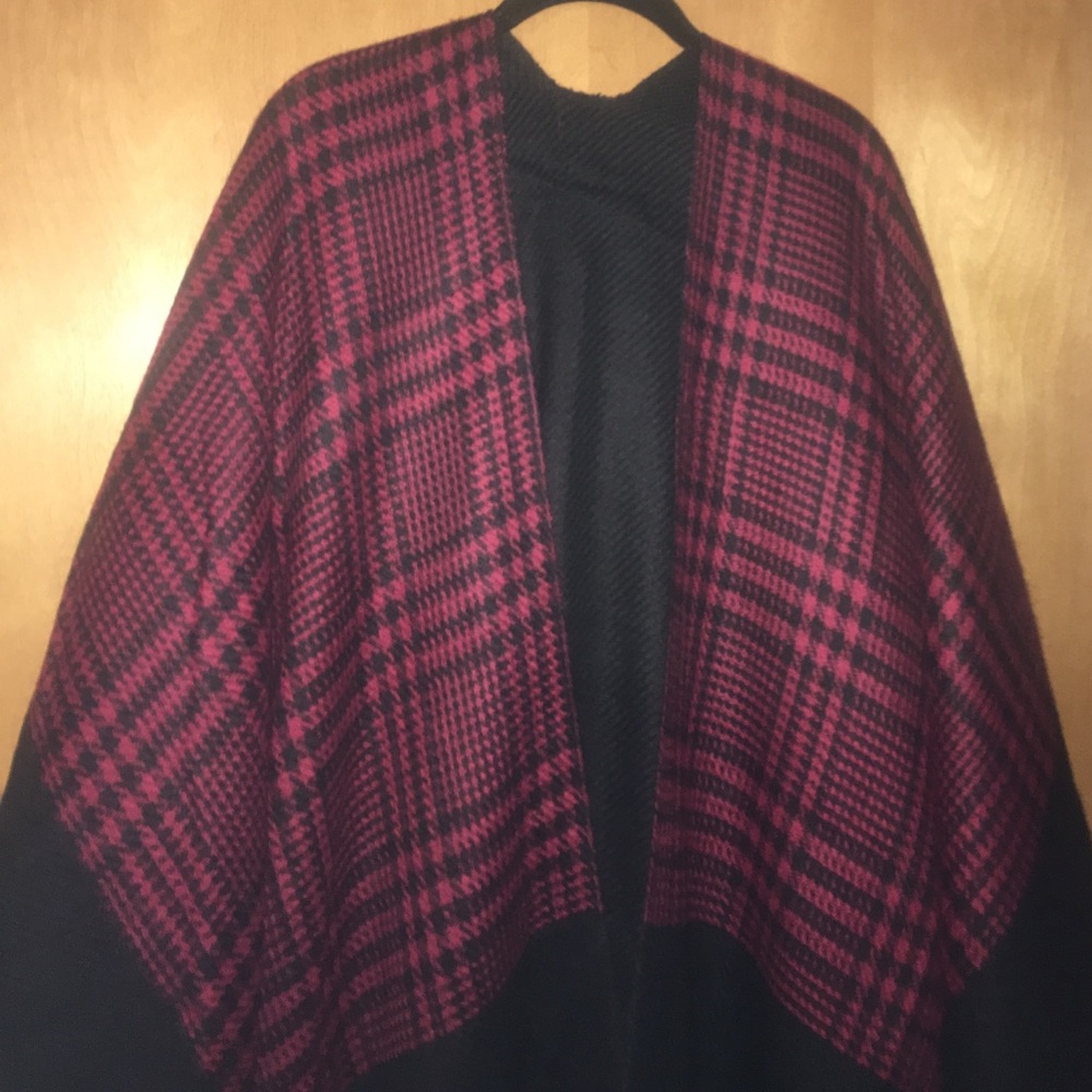 Reversible cape new with tags.