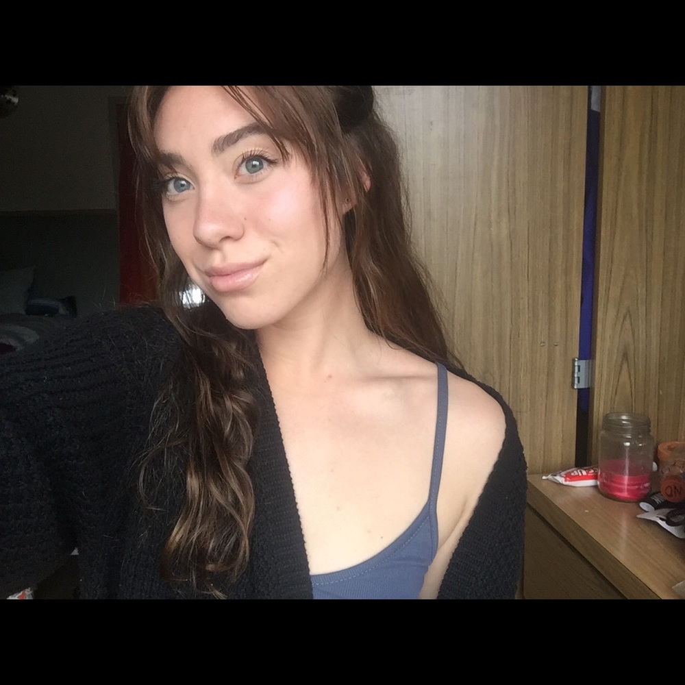 Meet your Posher, Mariel