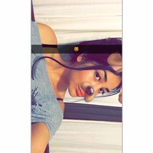 Meet your Posher, Damaris