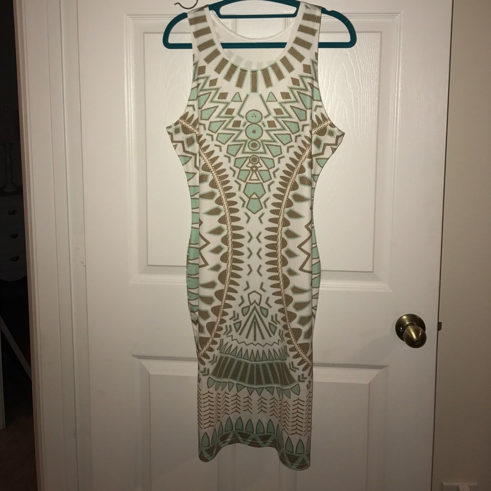 Dress - Picture 2 of 3