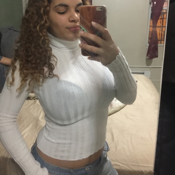 Turtleneck top - Picture 1 of 1