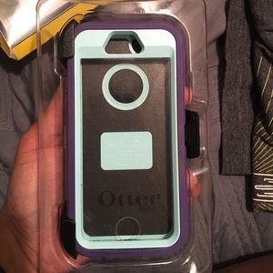 iPhone 5 &5s defender case