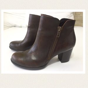 BORN boots with 2.5" heel