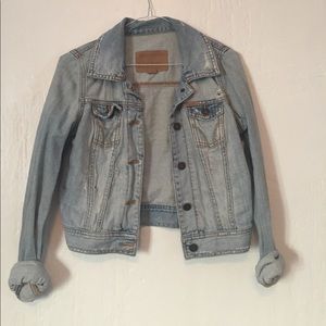 HOLLISTER - Denim Jacket / Vintage Wash / Medium