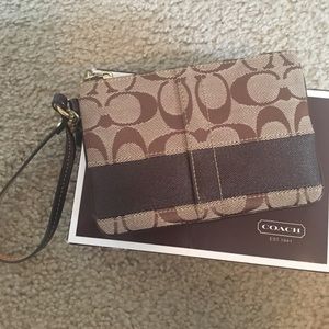 Coach wristlet *NWT*