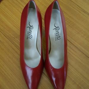 Red Pumps