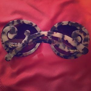Prada sunglasses (authentic)