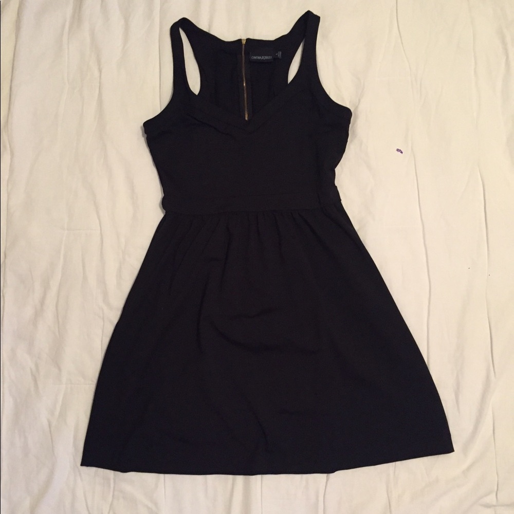 Black Cynthia Rowley dress *WITH POCKETS*