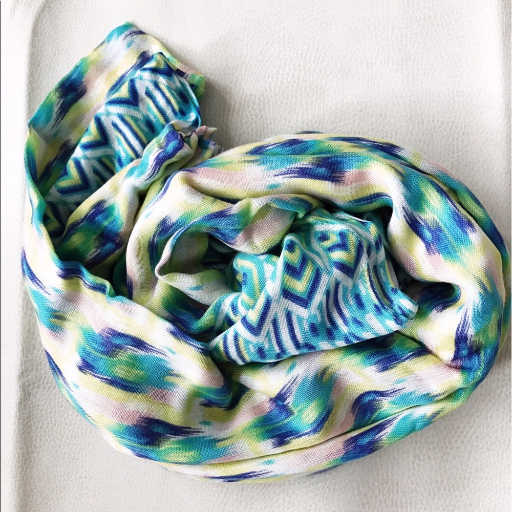 Stella & Dot Pastel Ikat Union Square Scarf