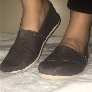 Grey TOMS