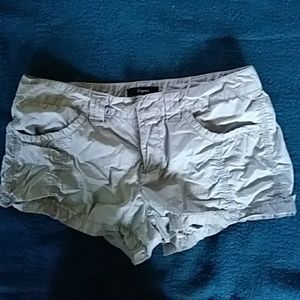 Express zipper pocket shorts
