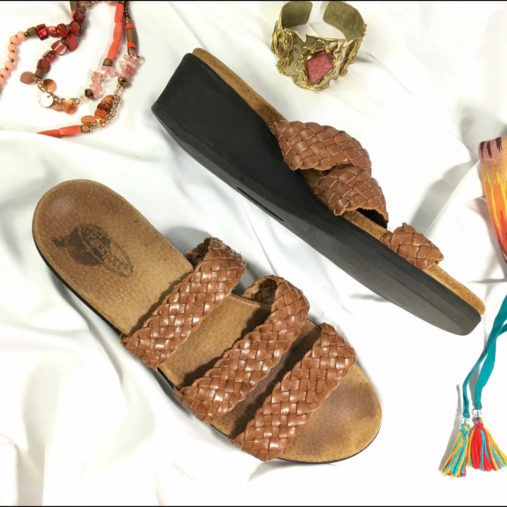 ROCKPORT Woven Triple Leather Strap Sandals