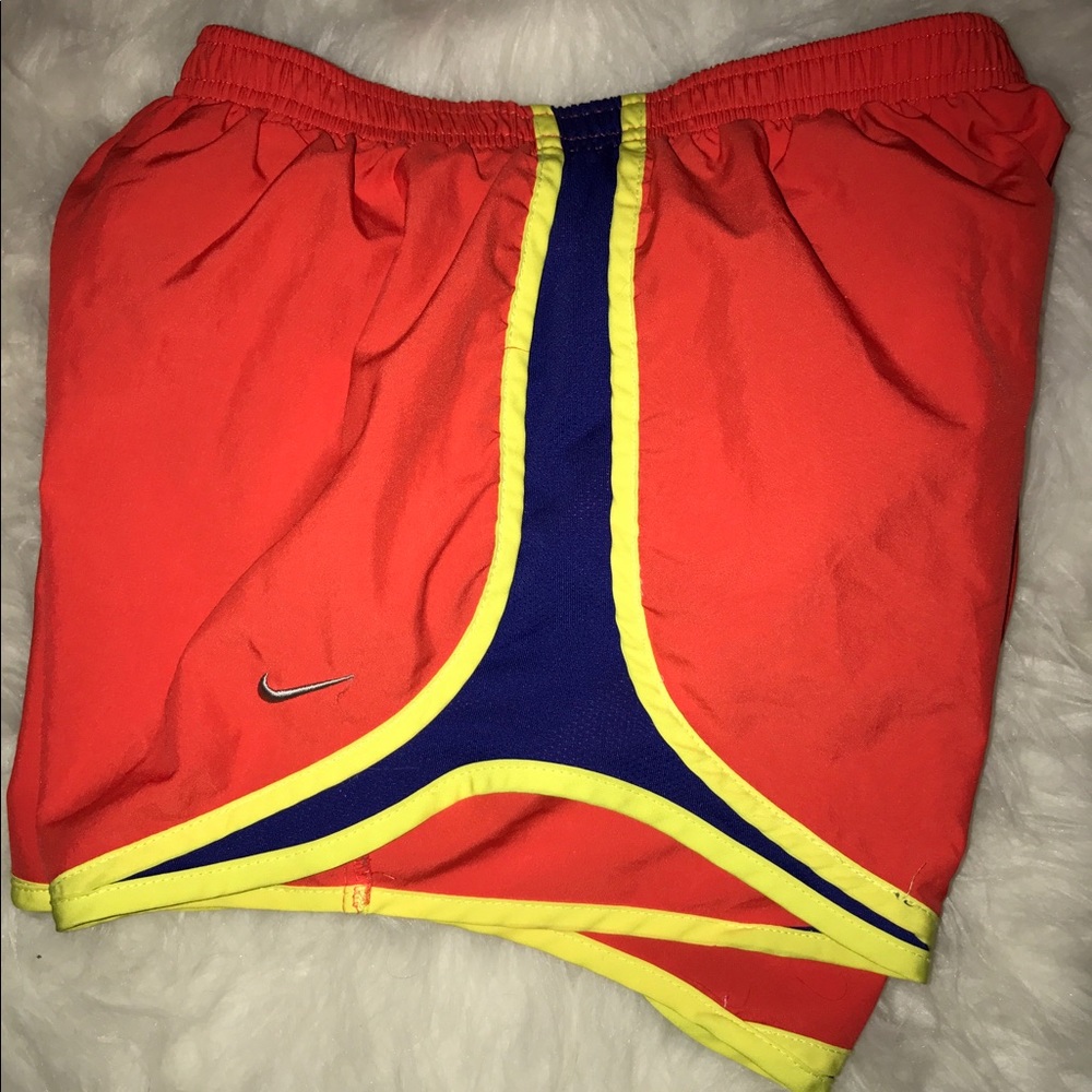 Nike Tempo Shorts (S) (barely worn)