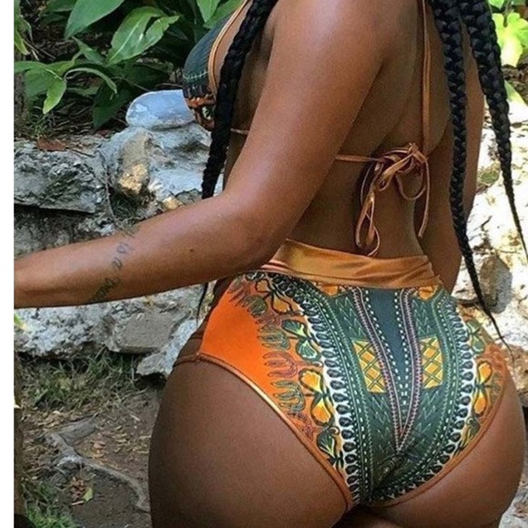 Sexy Bikini 👙 - Picture 2 of 4