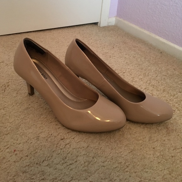 Nude heels - Picture 3 of 3