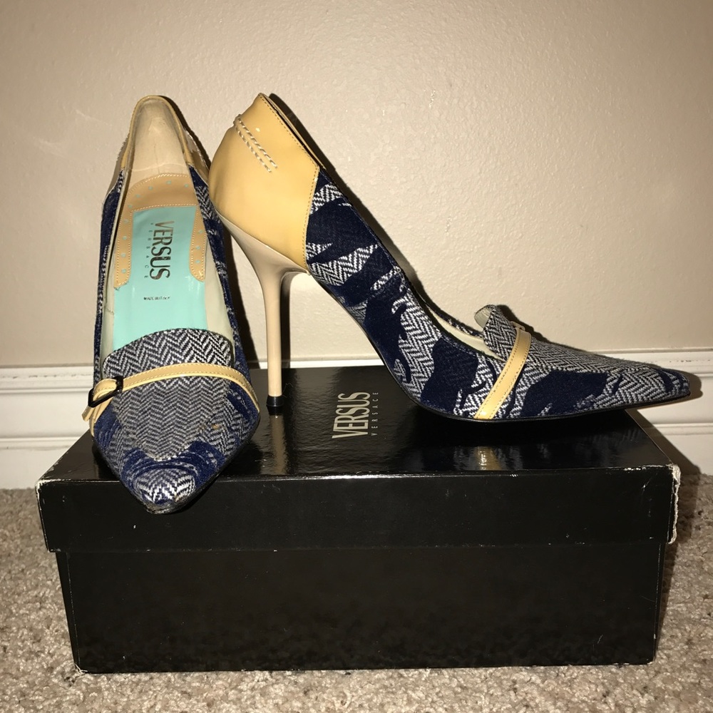 Versace heals 39