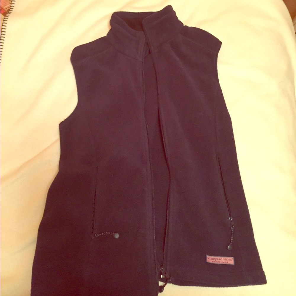 Vineyard Vines fleece vest