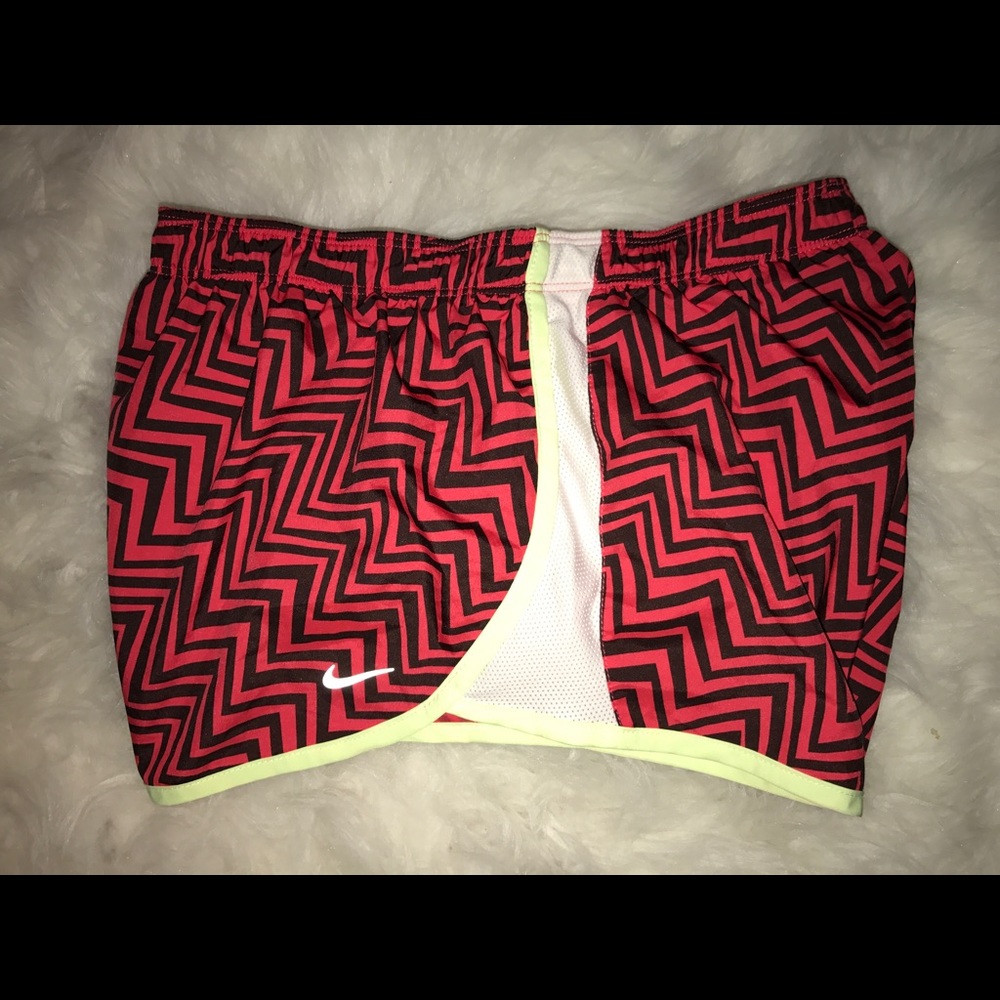 Nike Tempo Shorts (S) (barely worn)