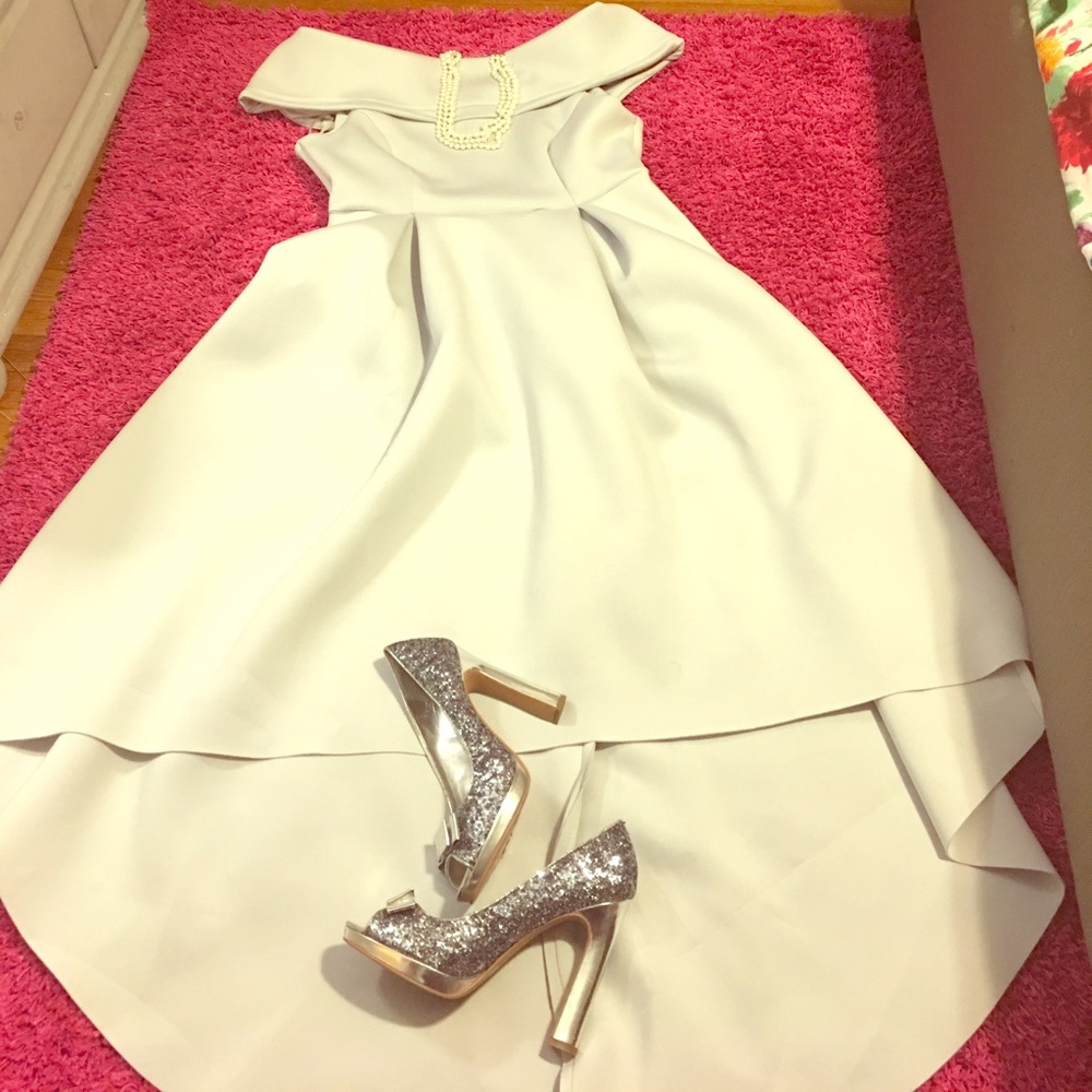 NWT Silver ASOS special occasion dress💃🏻